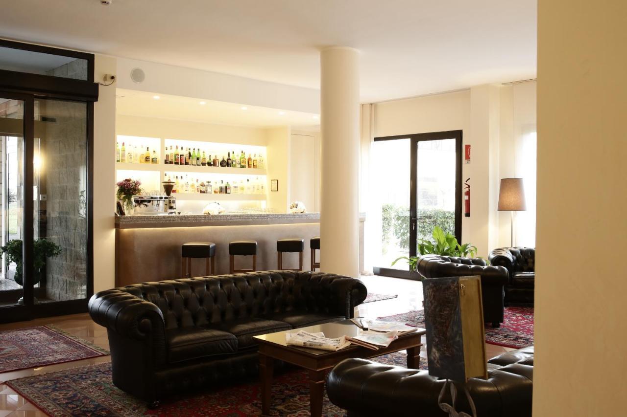 Hotel City Piacenza Exterior photo